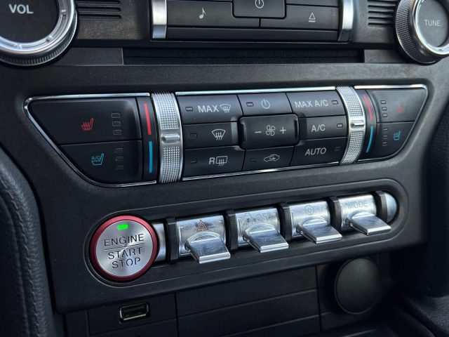 FORD Mustang usata, con Interni in pelle
