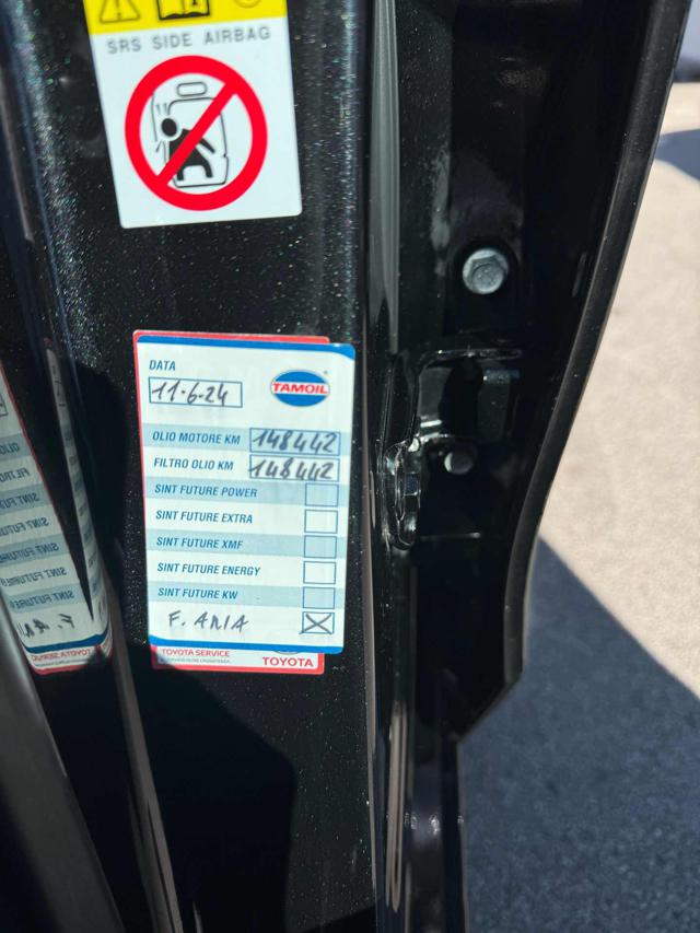 TOYOTA Yaris usata 19