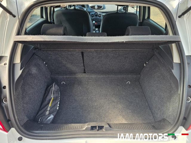 RENAULT Clio usata, con Bluetooth