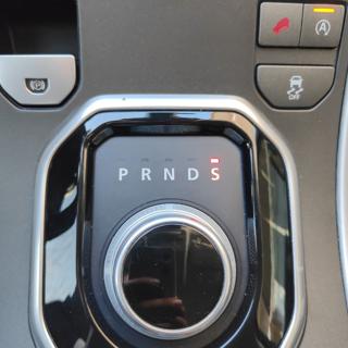 LAND ROVER Range Rover Evoque usata, con Autoradio