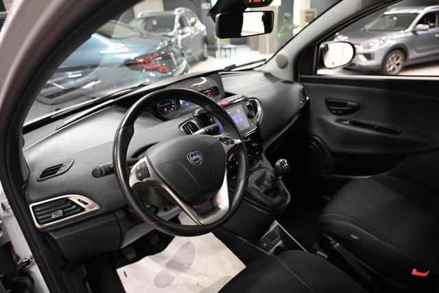 LANCIA Ypsilon usata, con Fendinebbia