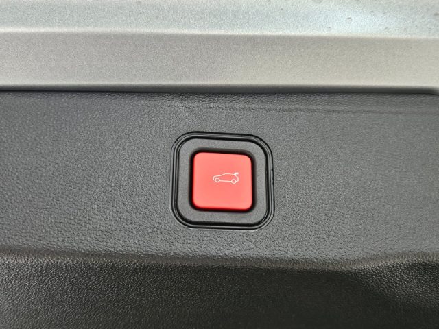 JEEP Avenger usata, con Controllo automatico clima