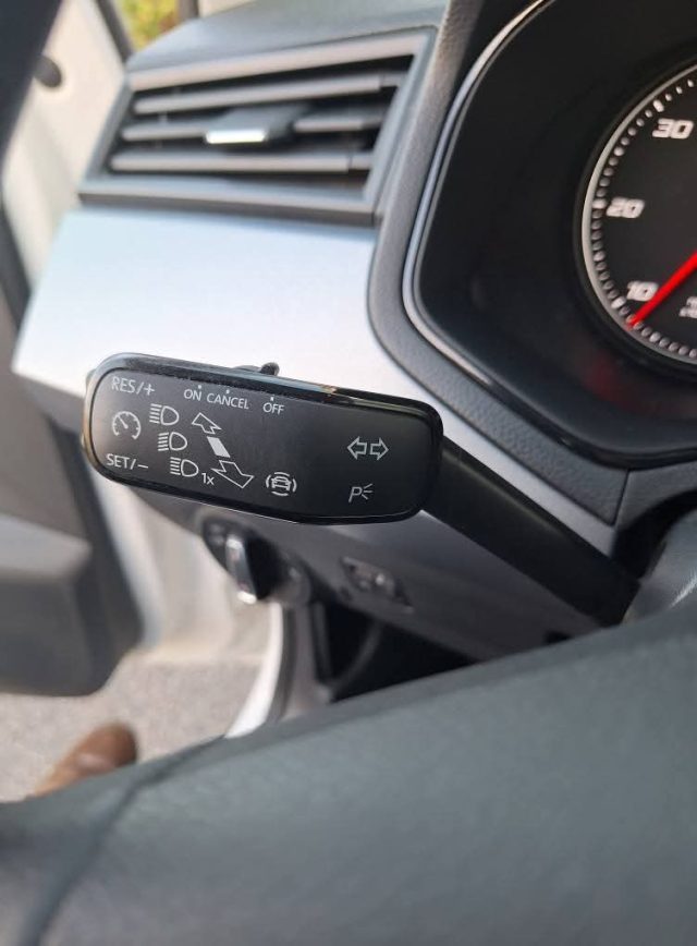 SEAT Arona usata, con Specchietti laterali elettrici