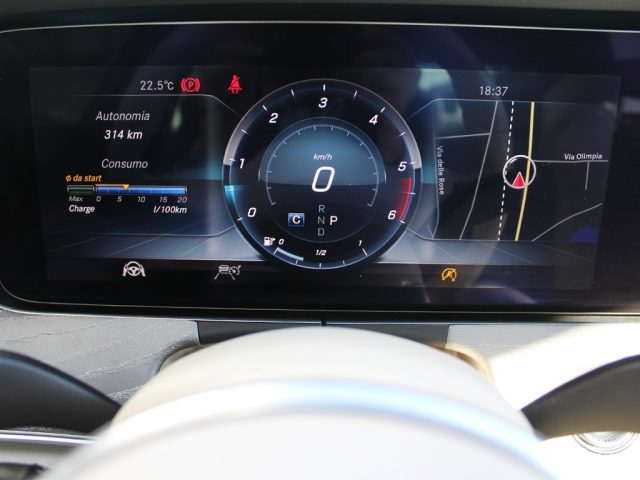 MERCEDES-BENZ CLS 350 usata, con Volante in pelle