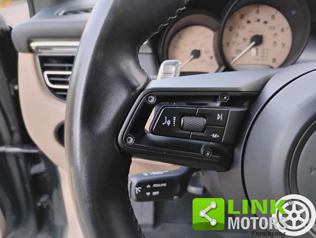 PORSCHE Macan usata, con Sensori di parcheggio posteriori