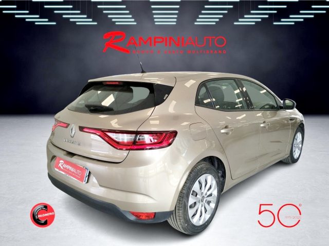 RENAULT Megane usata 8