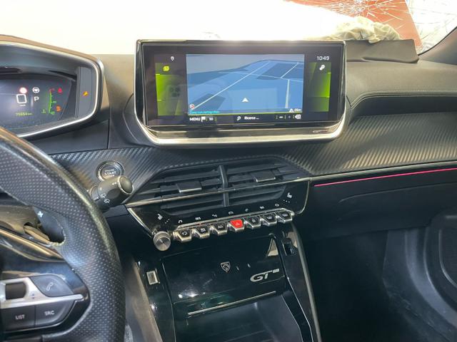 PEUGEOT 2008 usata, con Park Distance Control
