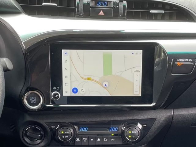 TOYOTA Hilux usata, con Fendinebbia