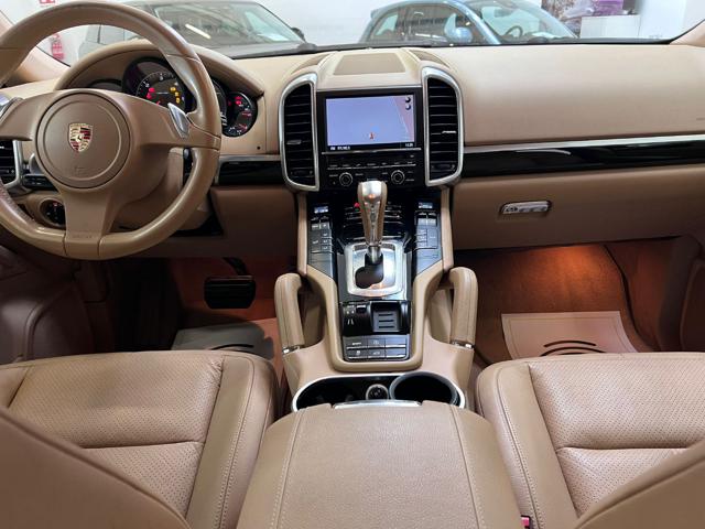 PORSCHE Cayenne usata, con Volante in pelle