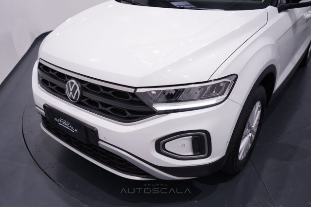 VOLKSWAGEN T-Roc usata 30