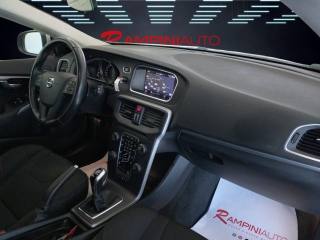 VOLVO V40 usata 17