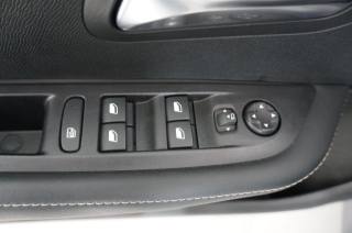 PEUGEOT 208 usata, con USB