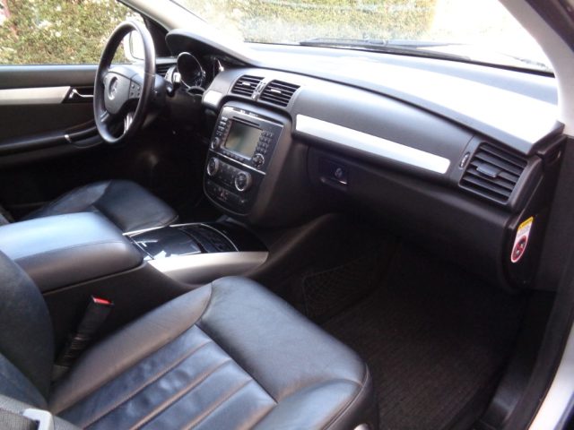 MERCEDES-BENZ R 320 usata, con Boardcomputer