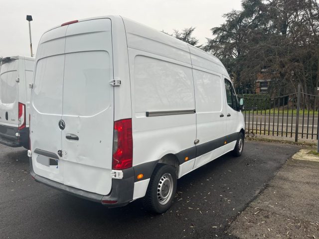 MERCEDES-BENZ Sprinter usata, con Bracciolo