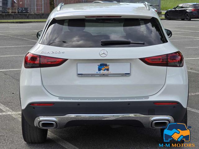 MERCEDES-BENZ GLA 200 usata, con Cerchi in lega