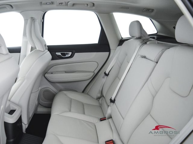 VOLVO XC60 usata 9