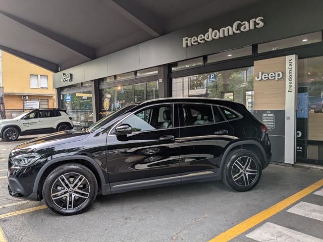 MERCEDES-BENZ GLA 180 usata, con Alzacristalli elettrici