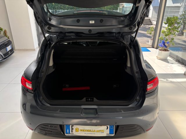 RENAULT Clio usata, con Controllo automatico clima