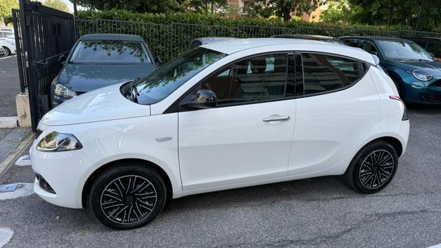 LANCIA Ypsilon usata, con Volante multifunzione
