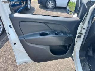 FIAT Doblo usata, con USB