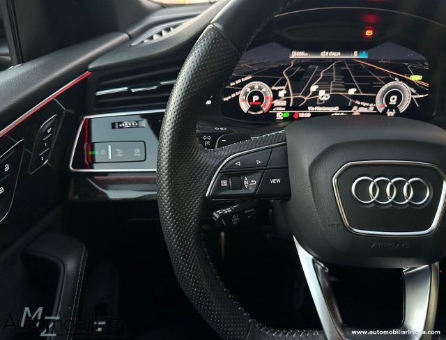 AUDI Q8 usata, con Park Distance Control