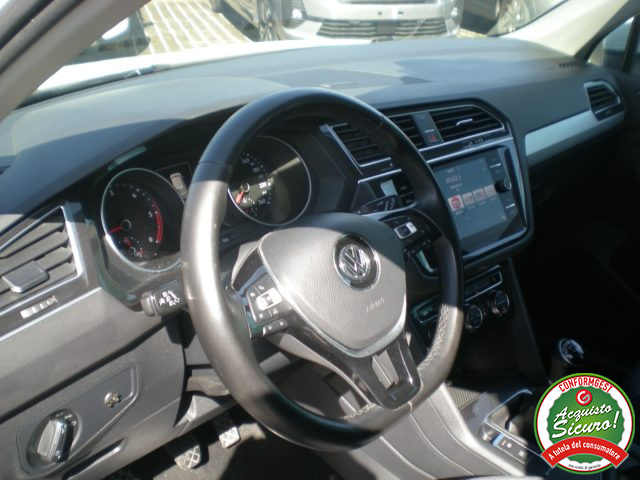 VOLKSWAGEN Tiguan usata, con Specchietti laterali elettrici