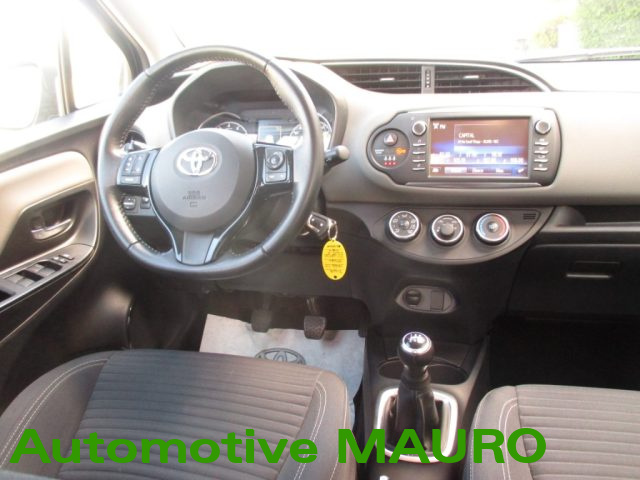 TOYOTA Yaris usata, con Riconoscimento dei segnali stradali
