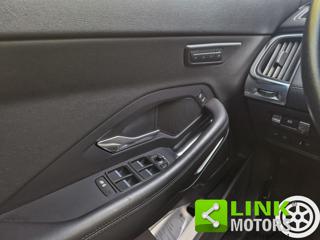 JAGUAR E-Pace usata, con Isofix