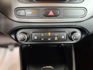 KIA Carens usata, con Bluetooth