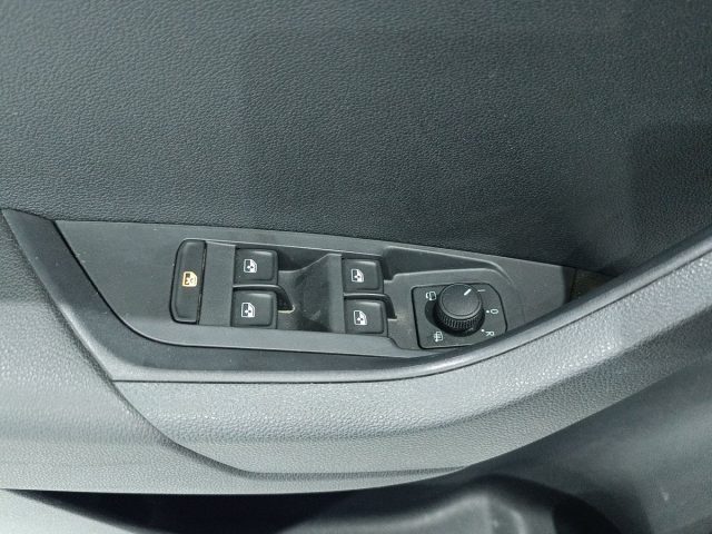 SKODA Karoq usata, con Sensori di parcheggio posteriori