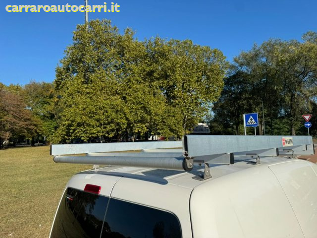 VOLKSWAGEN Caddy usata, con Touch screen