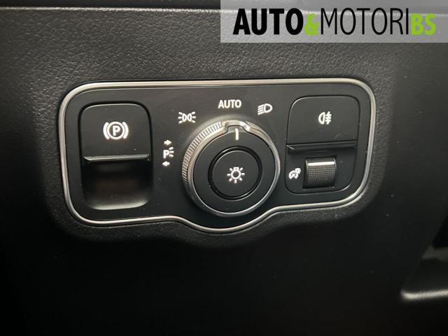 MERCEDES-BENZ GLA 200 usata, con Sistema di navigazione