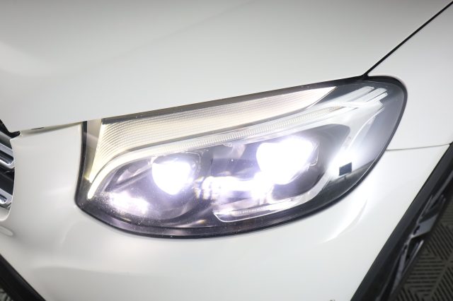 MERCEDES-BENZ GLC 220 usata 8