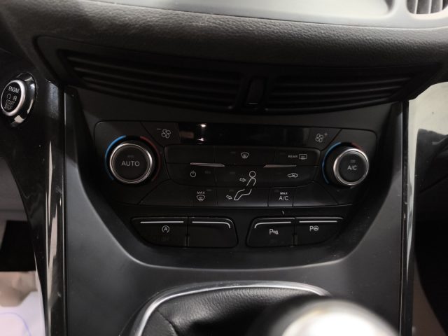 FORD Kuga usata, con Volante in pelle