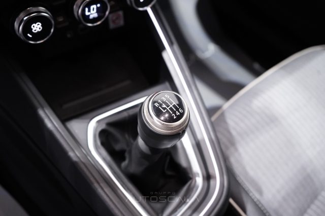 RENAULT Clio usata, con USB