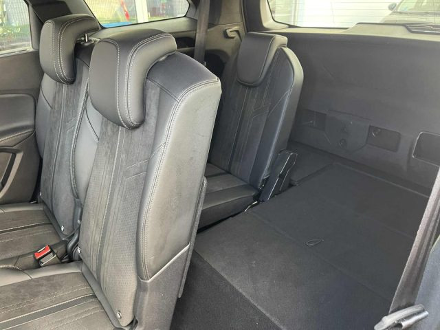 PEUGEOT 5008 usata, con Cruise Control