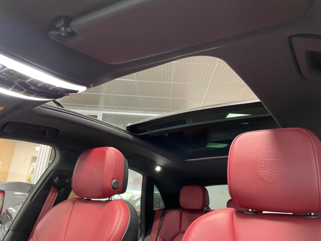 PORSCHE Macan usata, con Fendinebbia