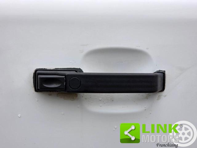 LAND ROVER Defender usata 20