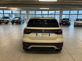 VOLKSWAGEN T-Cross usata, con Autoradio