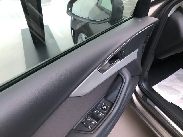 AUDI A4 usata, con Fari LED