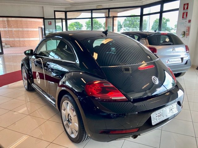 VOLKSWAGEN Maggiolino usata, con Autoradio