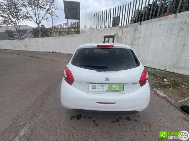 PEUGEOT 208 usata, con Alzacristalli elettrici
