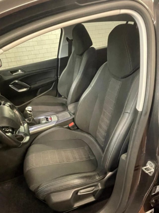 PEUGEOT 308 usata, con Lettore CD