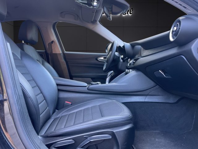 ALFA ROMEO Giulia usata, con Volante in pelle