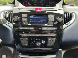 LANCIA Ypsilon usata, con Controllo automatico clima