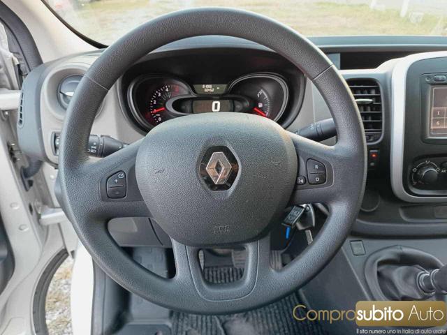 RENAULT Trafic usata 18