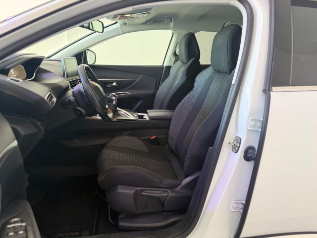 PEUGEOT 3008 usata 17