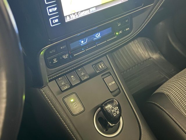 TOYOTA Auris usata, con Interni in pelle