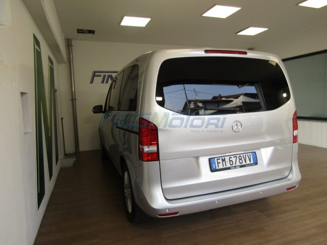 MERCEDES-BENZ V 200 usata, con Trazione integrale