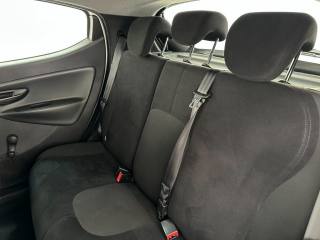 LANCIA Ypsilon usata, con USB